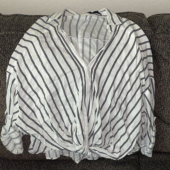 ✨ Twist Front Striped Button Down Shirt✨ - Picture 3 of 5